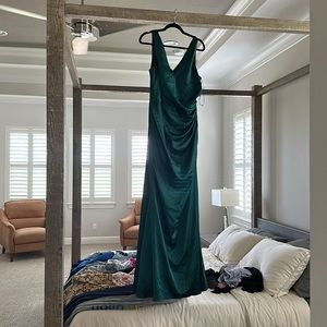 Revelry Green Dress in Emerald